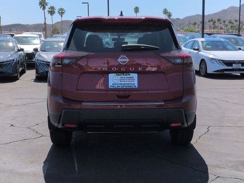 New 2026 Nissan Rogue SV FWD image 4