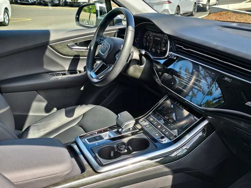 Used 2021 Audi Q7 3.0T Premium Plus w/ Premium Plus Package AWD/4WD image 10