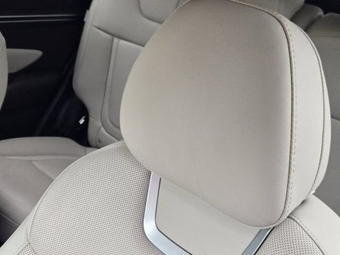 Certified 2024 Hyundai Tucson Limited AWD/4WD image 14