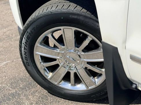 Used 2018 Chevrolet Silverado 1500 High Country AWD/4WD image 27