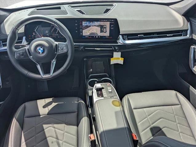 Used 2026 BMW X1 xDrive28i AWD/4WD image 14