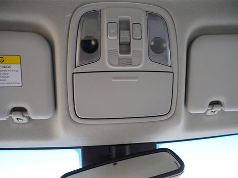 Used 2019 Kia Niro EX Premium w/ Sunroof Package image 35