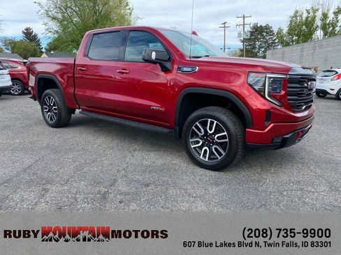 Used 2022 GMC Sierra 1500 AT4 w/ AT4 Premium Package AWD/4WD image 1