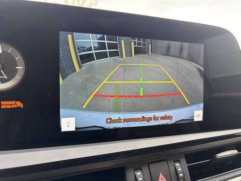 Certified 2024 Lexus ES 250 w/ Premium Package image 25