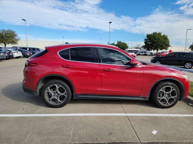 Used 2018 Alfa Romeo Stelvio AWD w/ Cold Weather Package image 4