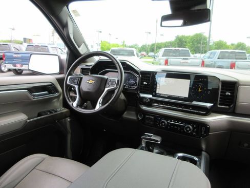 Certified 2024 Chevrolet Silverado 1500 LTZ w/ LTZ Convenience Package II AWD/4WD image 28
