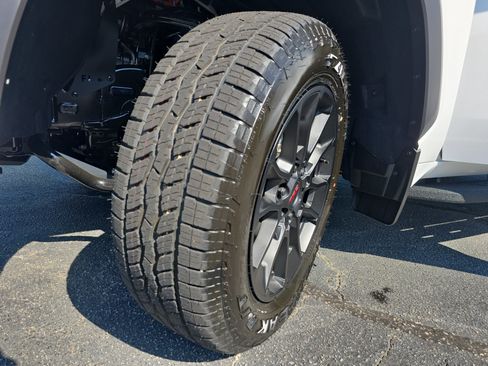 New 2026 Toyota Tundra Limited AWD/4WD image 30
