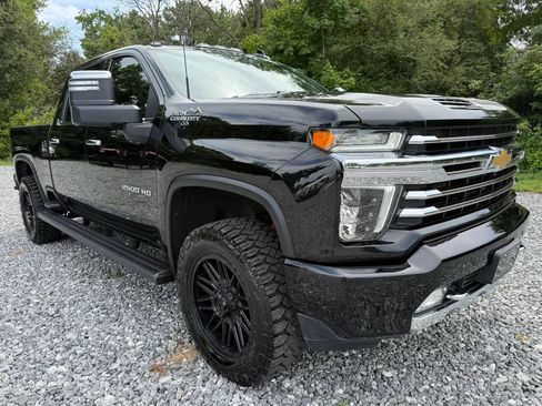 Used 2023 Chevrolet Silverado 2500 High Country w/ Z71 Off-Road Package AWD/4WD image 1