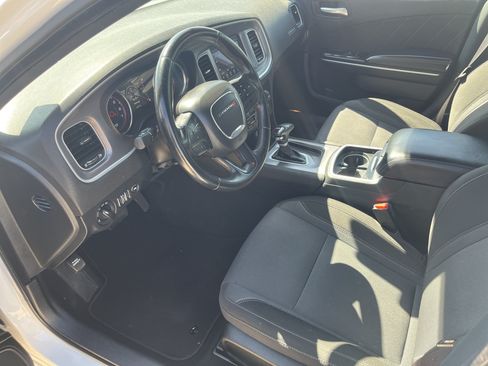 Used 2022 Dodge Charger SXT RWD image 8