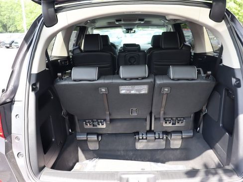Used 2026 Honda Odyssey Elite image 12
