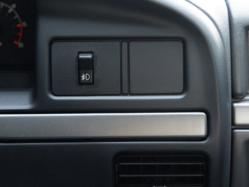 Used 1993 Ford F150 Lightning RWD image 22