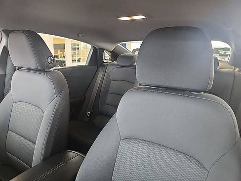 Used 2017 Chevrolet Malibu LT FWD image 24