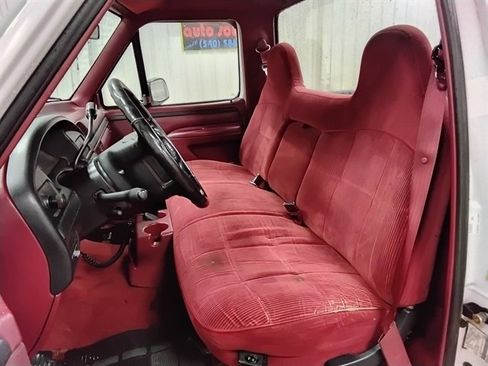 Used 1996 Ford F150 Lariat RWD image 10