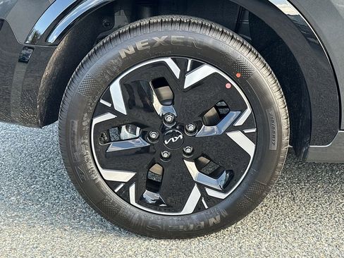 New 2026 Kia Niro Wind FWD image 8