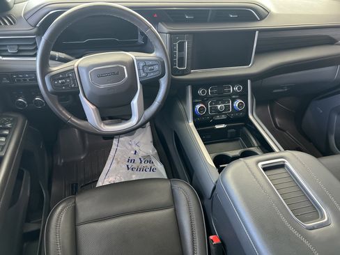 Used 2022 GMC Yukon Denali AWD/4WD image 12