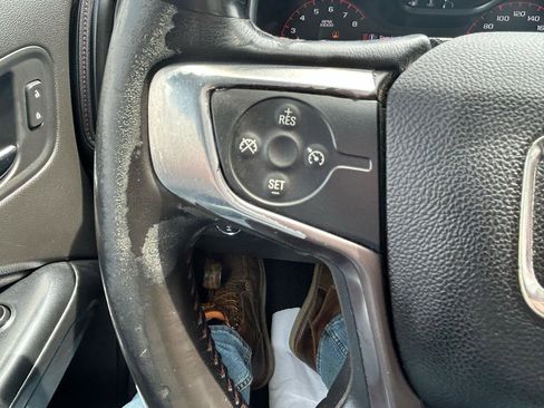 Used 2015 GMC Canyon SLE AWD/4WD image 17