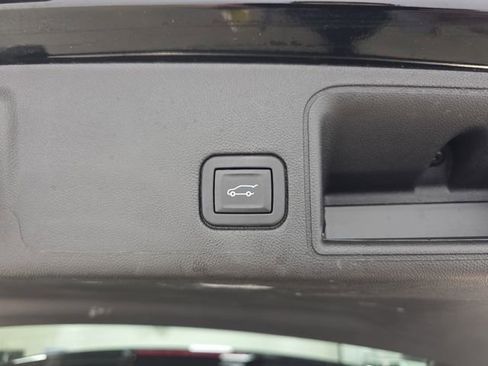 Used 2024 GMC Terrain Denali w/ Denali Premium Package image 36