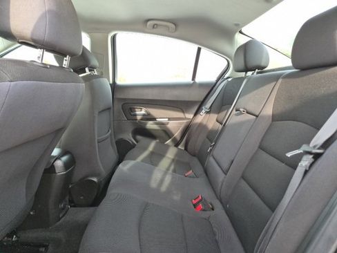 Used 2016 Chevrolet Cruze LT w/ Technology Package image 28