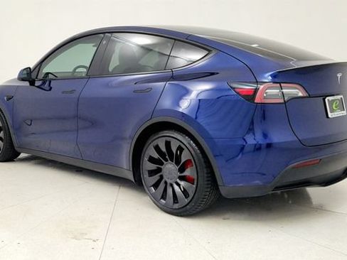Used 2023 Tesla Model Y Performance AWD/4WD image 7