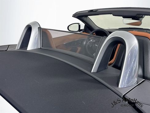 Used 2022 Jaguar F-TYPE R image 34