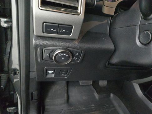 Used 2019 Ford F150 Raptor w/ Equipment Group 802A Luxury image 19