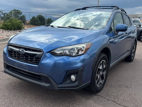 Used 2018 Subaru Crosstrek 2.0i Premium AWD/4WD image 3