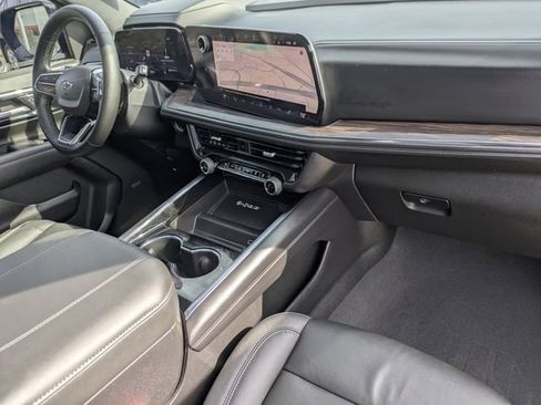 Used 2025 Chevrolet Tahoe Z71 w/ Z71 Off-Road Package image 36