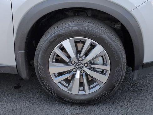Certified 2025 Nissan Pathfinder SL AWD/4WD image 10