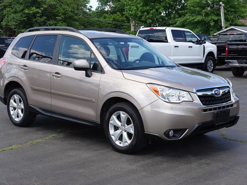 Used 2015 Subaru Forester 2.5i Premium w/ All-Weather Package AWD/4WD image 4