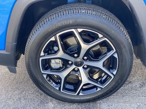 Certified 2025 Jeep Compass Limited image 13