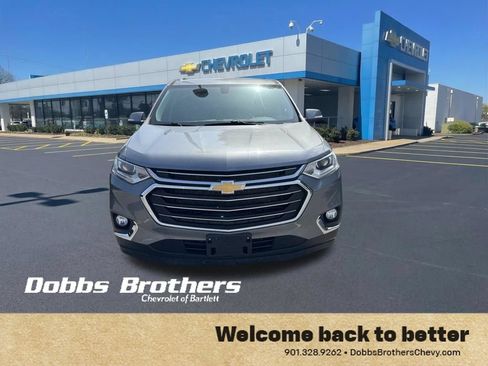 Used 2021 Chevrolet Traverse LT FWD image 2