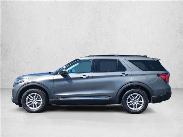 Used 2025 Ford Explorer Active AWD/4WD image 9