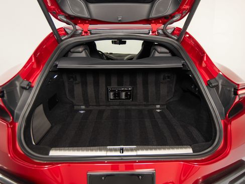 Certified 2025 Ferrari Purosangue AWD/4WD image 40