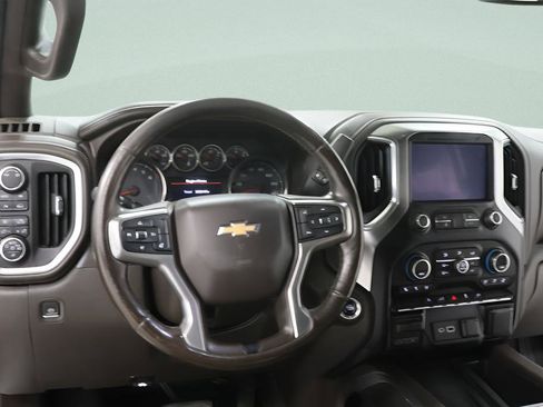 Used 2019 Chevrolet Silverado 1500 LTZ w/ LTZ Convenience Package AWD/4WD image 9