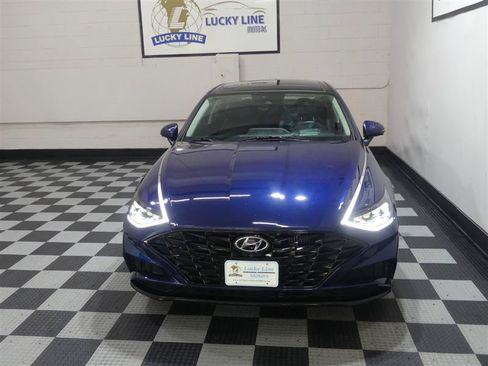 Used 2020 Hyundai Sonata Limited w/ Cargo Package FWD image 3