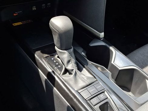 Used 2025 Toyota Camry LE image 14