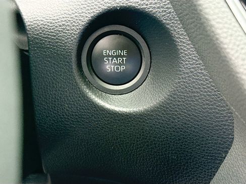 Used 2024 Toyota Corolla Cross LE FWD image 15