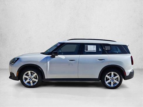 Certified 2025 MINI Cooper Countryman S image 9