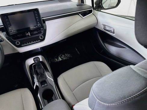 Certified 2022 Toyota Corolla LE FWD image 25
