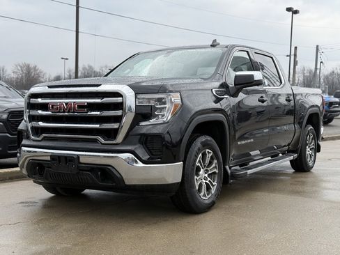 Used 2020 GMC Sierra 1500 SLE w/ X31 Off-Road Package image 2