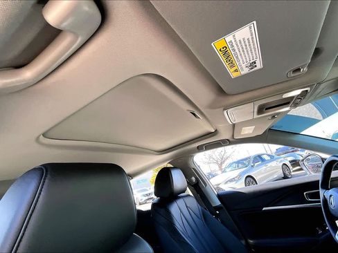 Used 2024 Acura Integra image 11