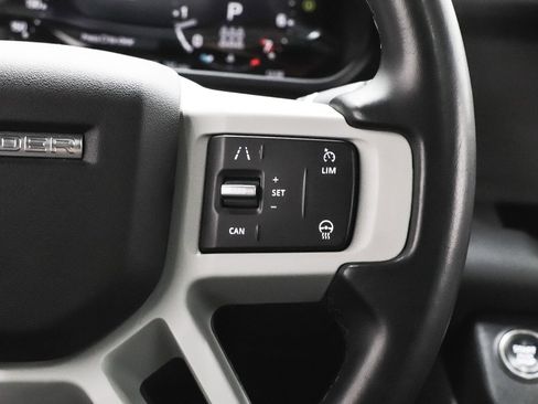 Used 2023 Land Rover Defender 130 X-Dynamic SE image 30