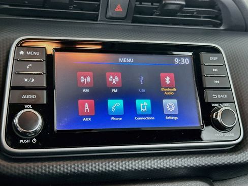 Used 2021 Nissan Kicks S FWD image 19