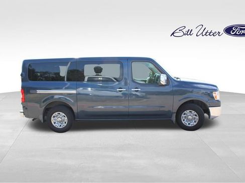 Used 2019 Nissan NV 3500 SL RWD image 4