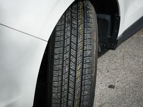 Used 2017 Subaru Forester 2.5i Limited image 13