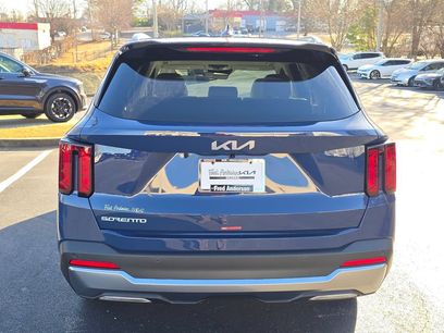 New 2026 Kia Sorento S w/ S Panoramic Sunroof Package