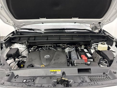 Used 2022 Toyota Highlander Limited AWD/4WD image 20