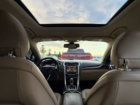 Used 2013 Ford Fusion SE FWD image 23