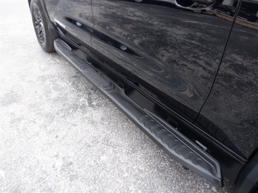 Used 2024 Chevrolet Silverado EV W/T AWD/4WD image 10