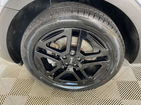 Used 2023 Kia Telluride EX X-Line AWD/4WD image 5
